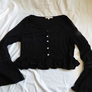 Long sleeve black crop top